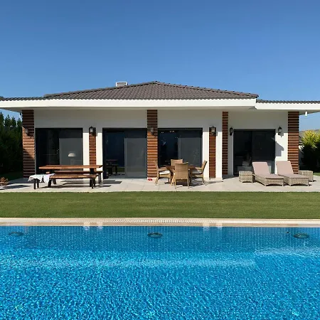 Modern Private Luxury * Ildiri